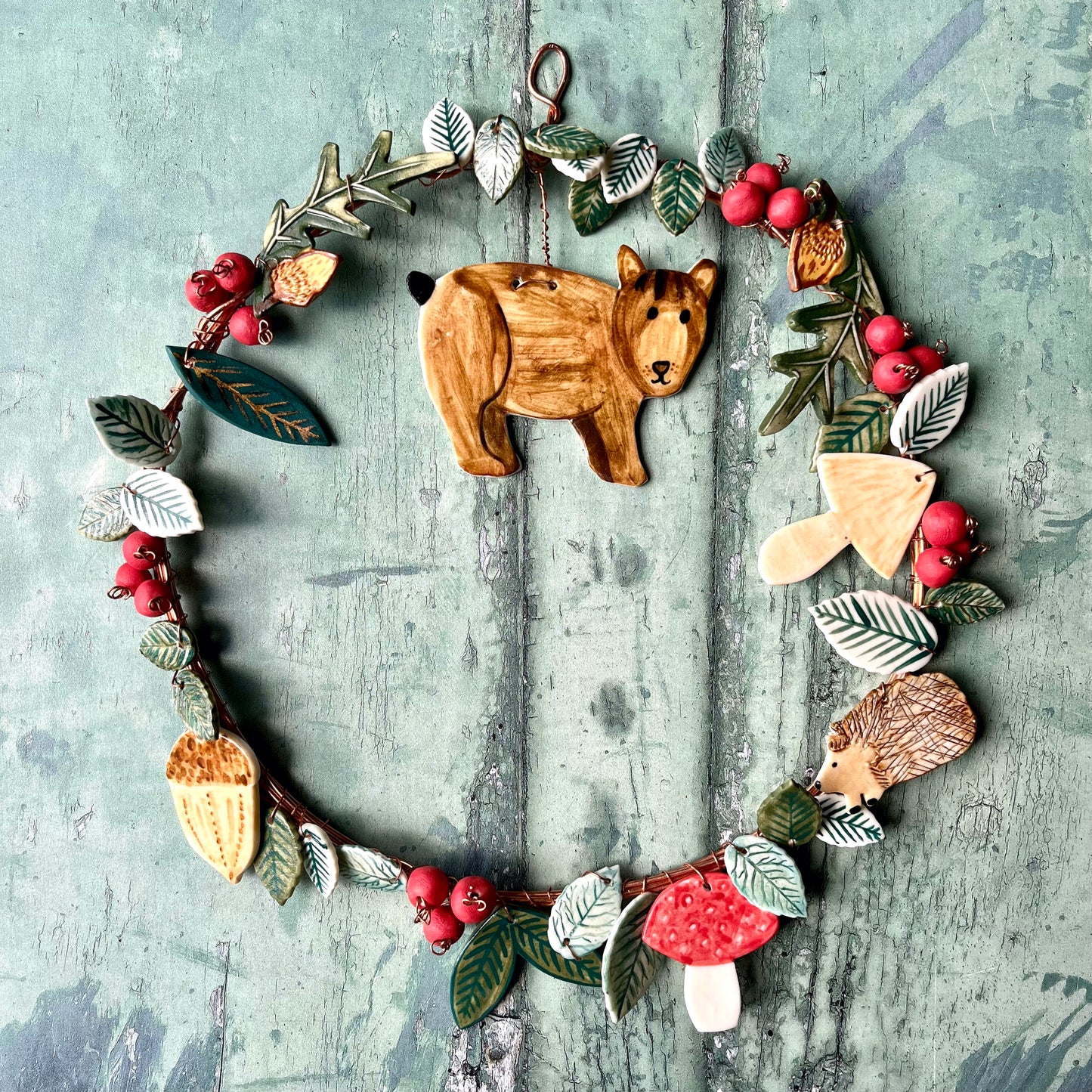 Wired autumnal wreath - Woodland Bear